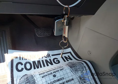 2015 Toyota Sienna Xle Premium 8 Passenger from USA, damaged, VIN 5TDYK3DC4FS585738